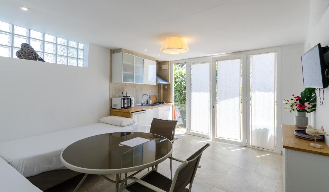 Starbal Apt Es Castell  Exterior foto