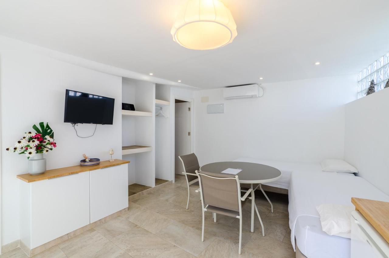 Starbal Apt Es Castell  Exterior foto