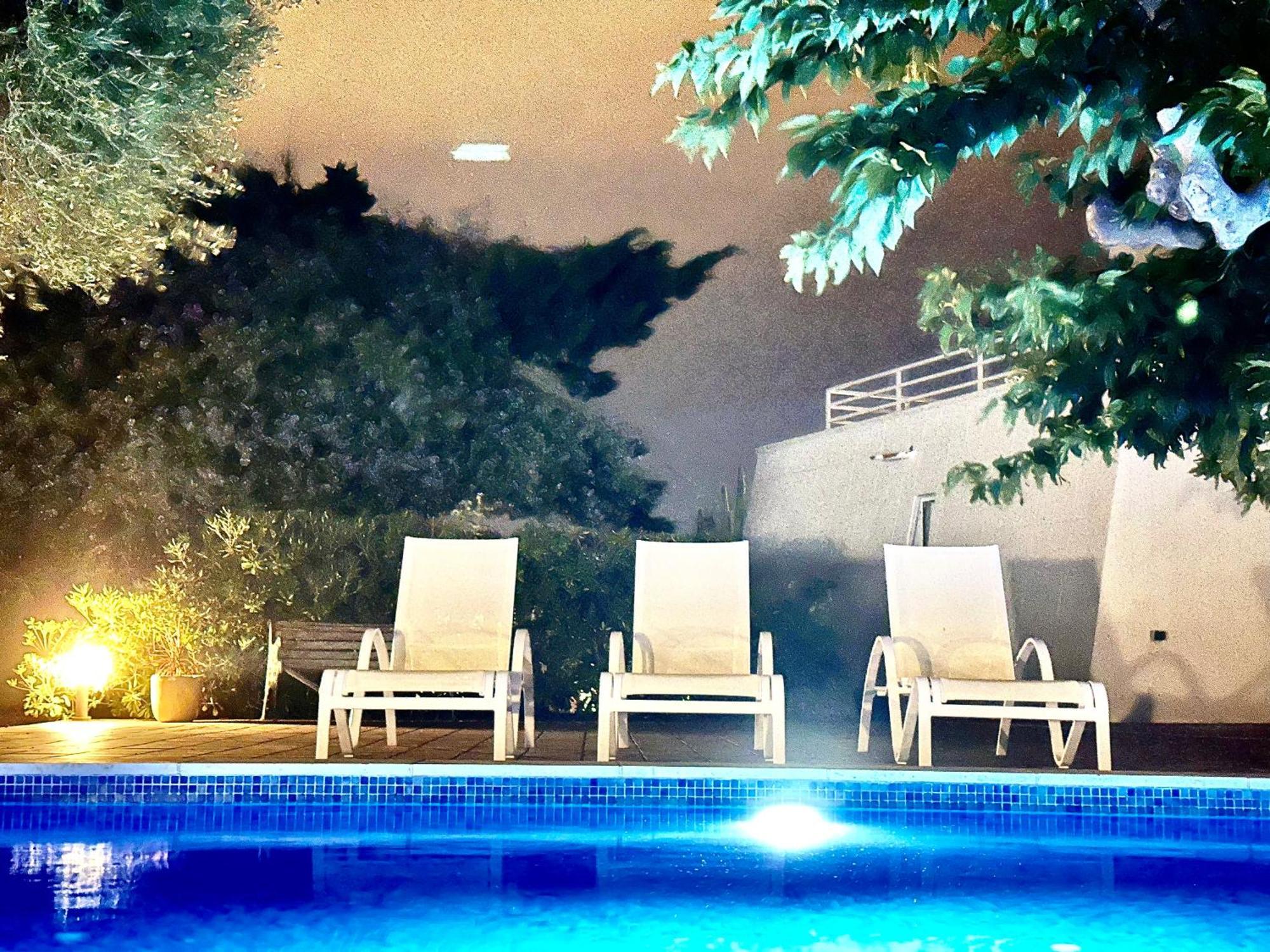 Starbal Apt Es Castell  Exterior foto